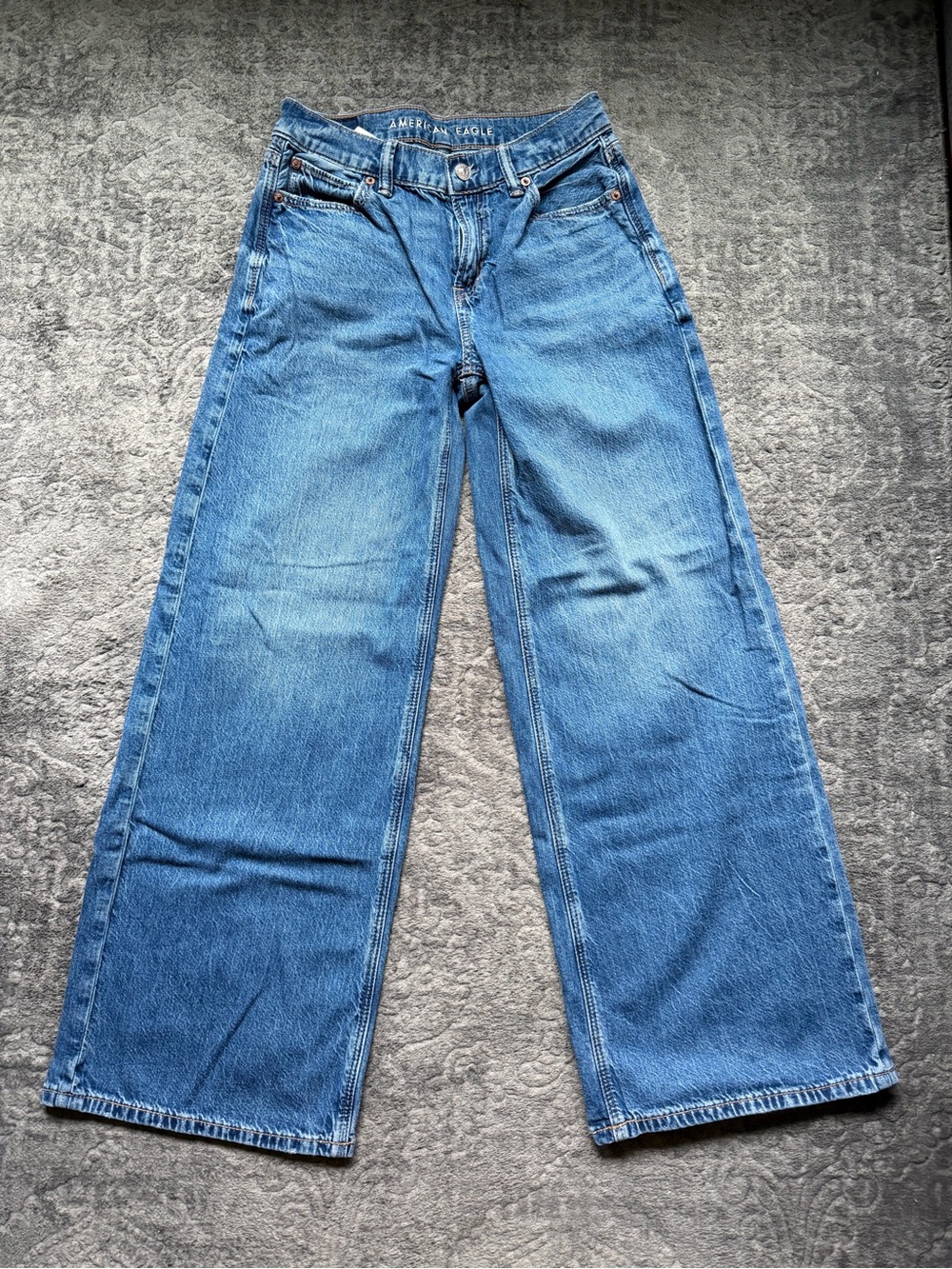American Eagle Outfitters Strigid Low-Rise Ultra Wide-Leg Jean